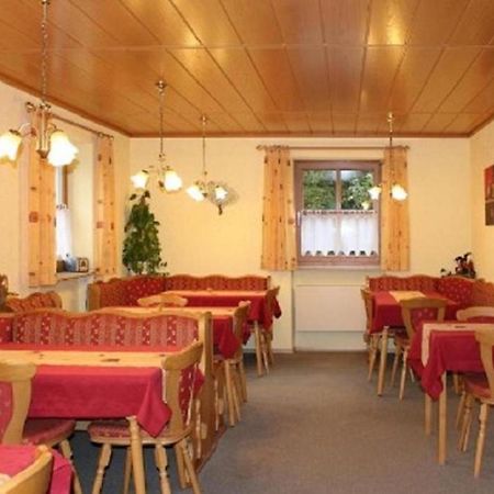 Gaeste-Haus Roesch Wiesent Eksteriør billede